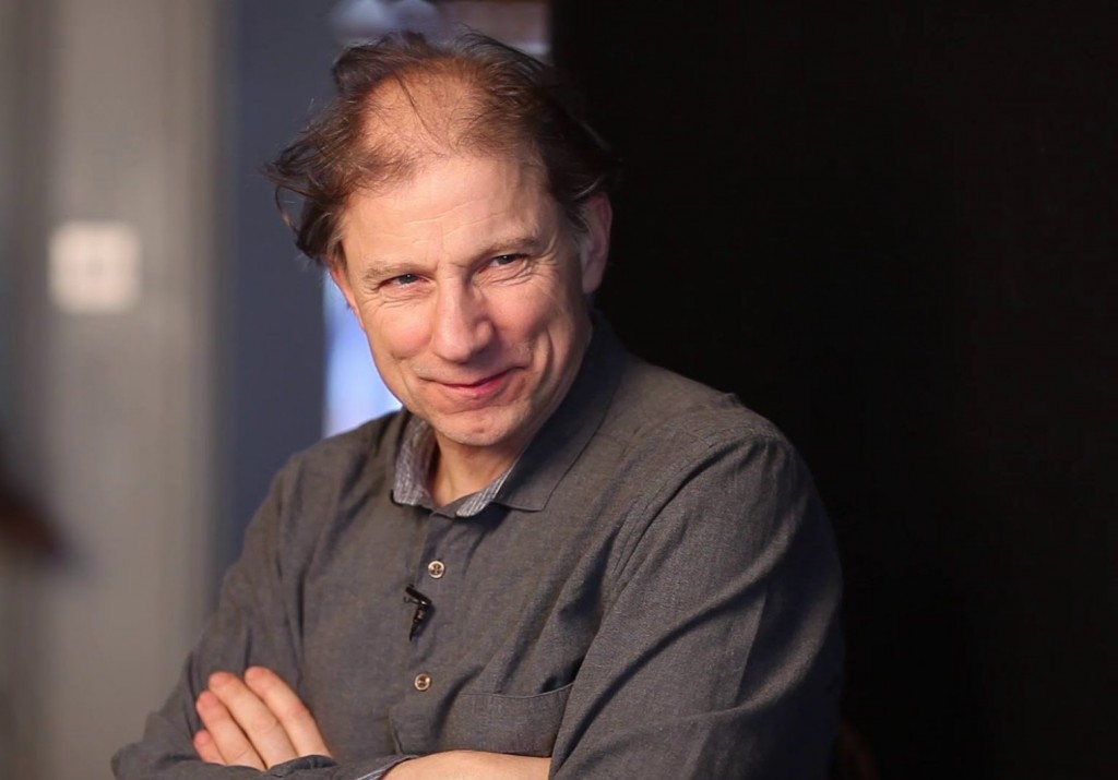 simon-mcburney_diamundialdelteatro