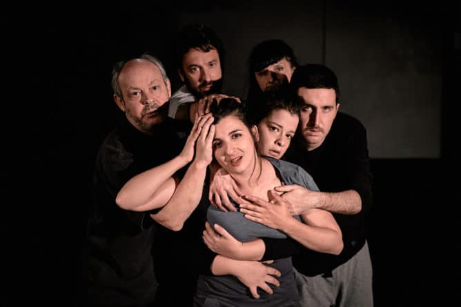 CDN - La rebelión de los hijos que nunca tuvimos (Escritos en la escena)